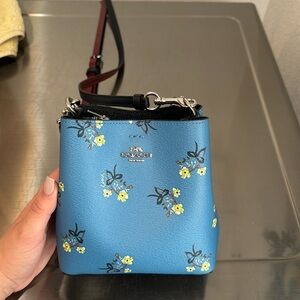 Coach small bucket bag! Authentic like new